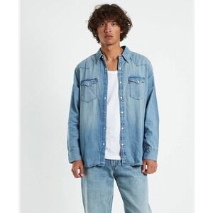 Vintage Levi’s BARSTOW WESTERN DENIM SHIRT